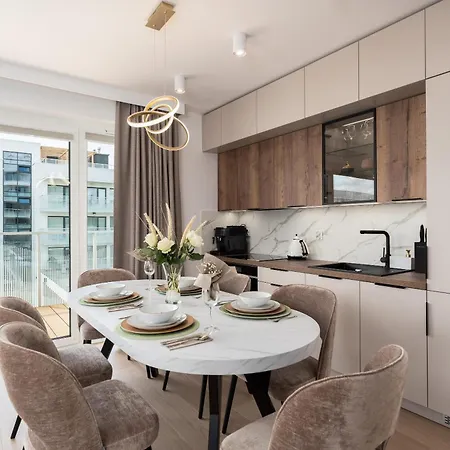 Lighthouse - Polanki Aqua -